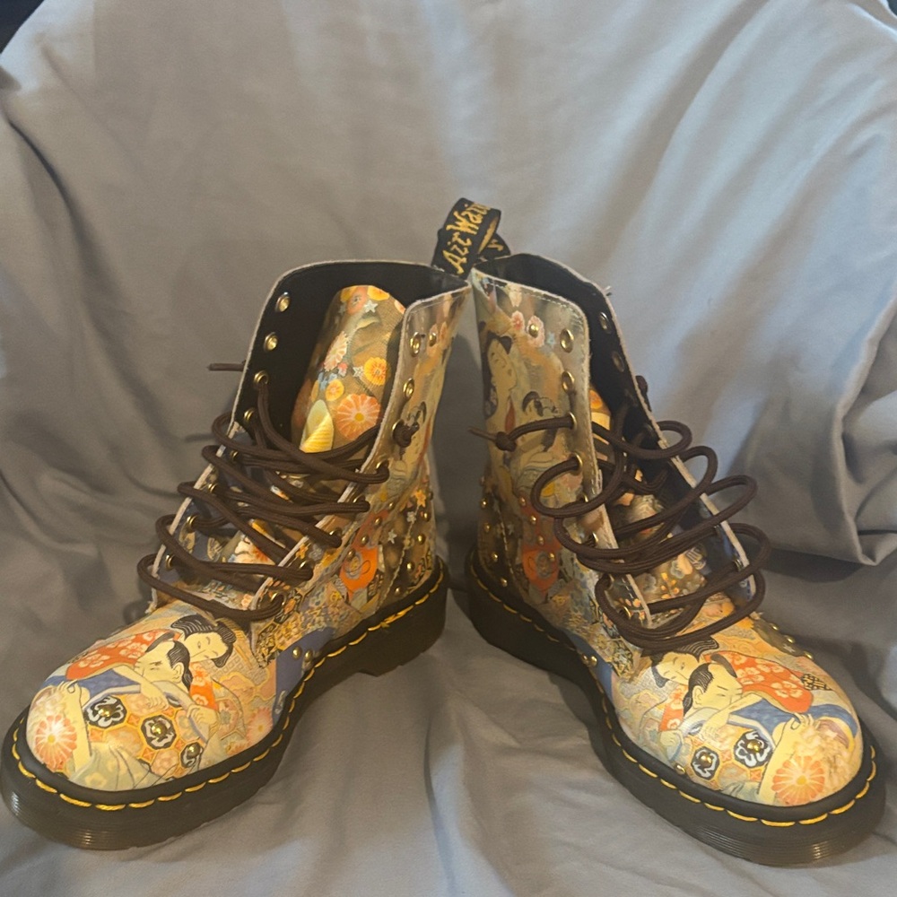 Dr. Martens Pascal Oriental Stud Boots - Picture 3 of 8